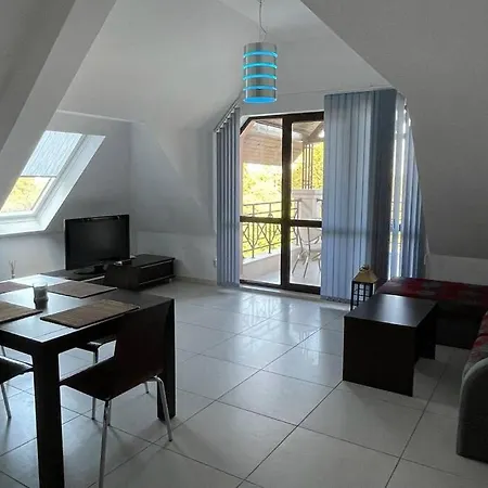 아파트 2 Bedroom Close To The Shore