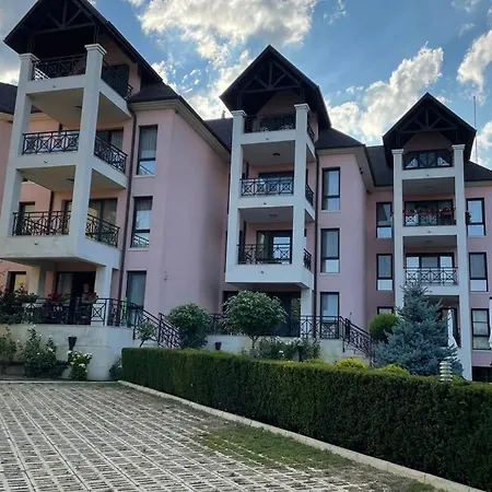 2 Bedroom Close To The Shore 아파트 바르나