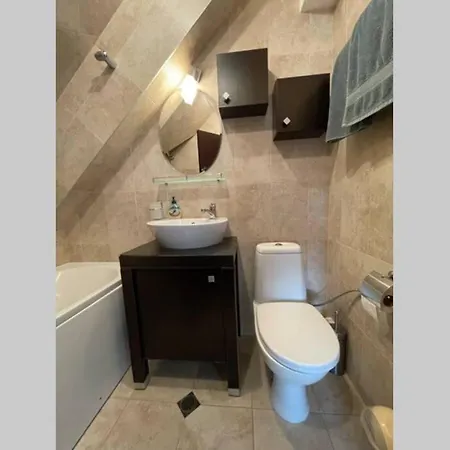아파트 2 Bedroom Close To The Shore 바르나
