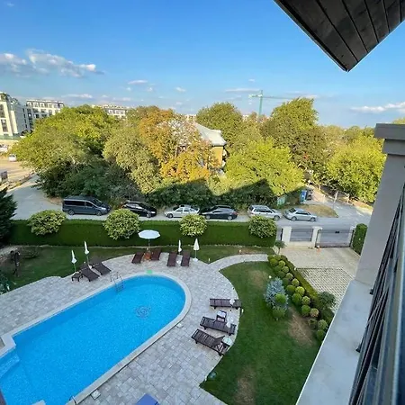 2 Bedroom Close To The Shore